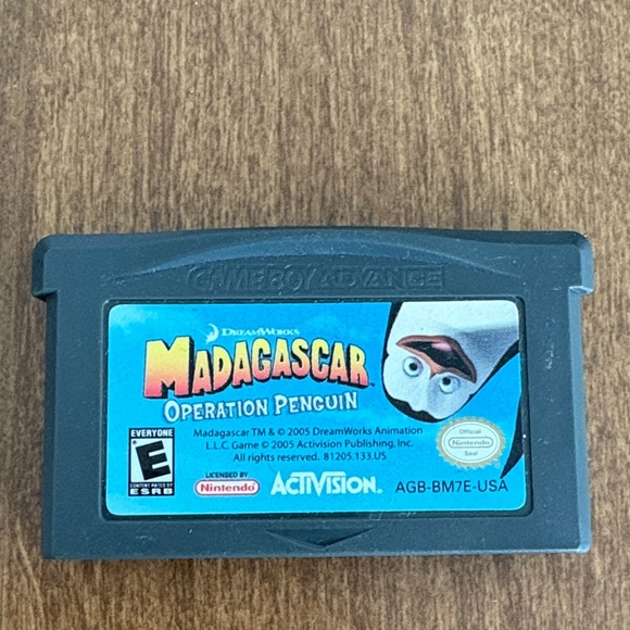 Nintendo Game Boy Advance Madagascar: Operation Penguin - Gray